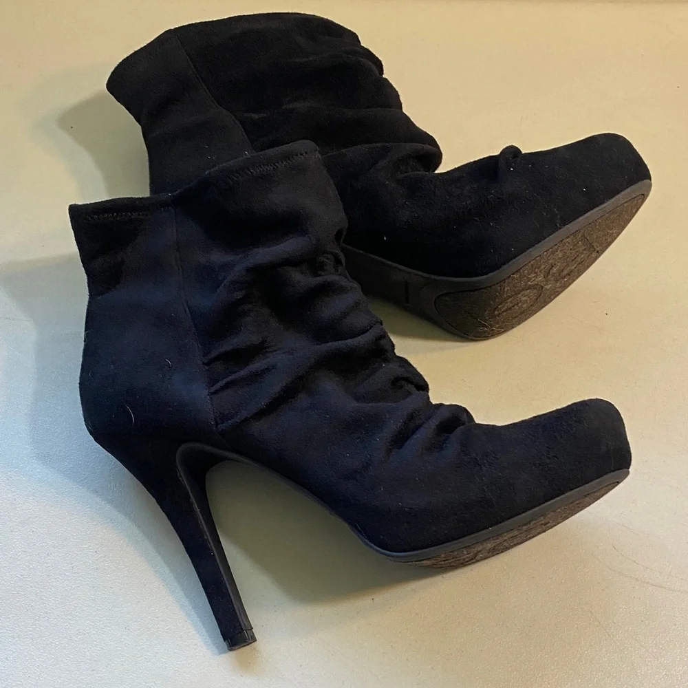 BCBGeneration Black Slouchy Suede Ankle Boots - Picture 2 of 6
